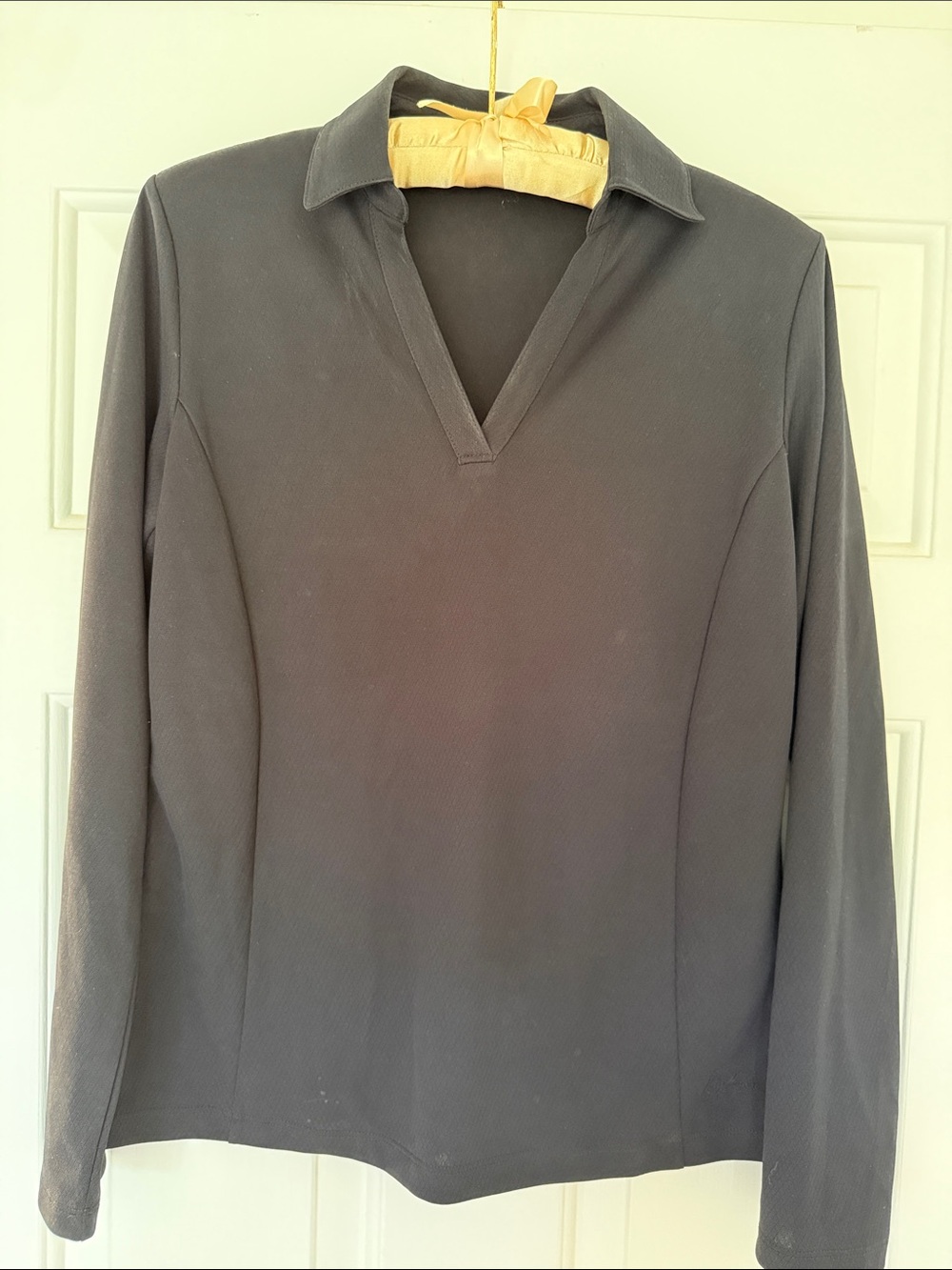 Lady Hagen Women’s Long-Sleeve V-neck Collared Poll-over - Black - Size S